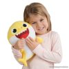 Baby Shark zenélő plüssfigura, Bébi cápa