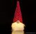 LED-es karácsonyi skandináv manó dekoráció, szürke sapkával, 20 cm magas