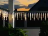 LIVARNO Home EZ-16515/WW Kültéri 15 db olvadó, csepegő jégcsap füzér 6 órás időzítővel, 148 db meleg fehér LED-es futófénnyel, 12,6 m