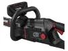 Hosszirányban szerelt 2500W-os motor Soft Start indítással és ergonómikus markolattal