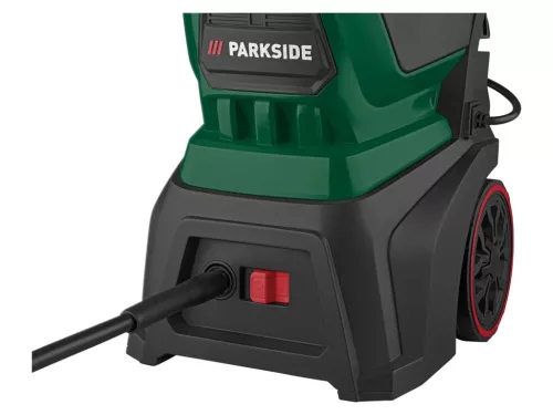 Kompakt ParkSide mosó behajtható fogantyúval és praktikus tartozéktárolóval