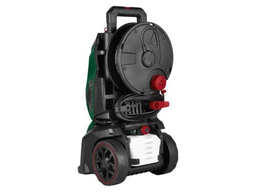 Beépített 10 méteres magasnyomású tömlődob és praktikus tartozéktárolók