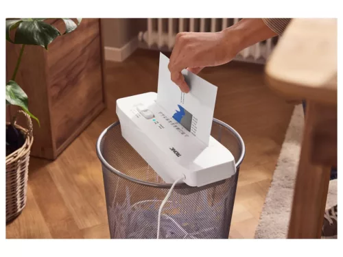 Tronic TAV 190 A1 Papírkosárra / szemetesre tehető gyűjtőkosár nélküli A4-es iratmegsemmisítő, fehér, 190W
