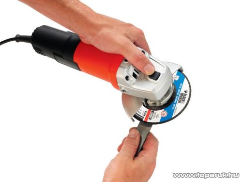 Black & Decker KG751DC Sarokcsiszoló 3 db tárcsával, 750 W