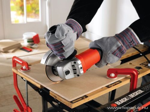 Black & Decker KG751DC Sarokcsiszoló 3 db tárcsával, 750 W