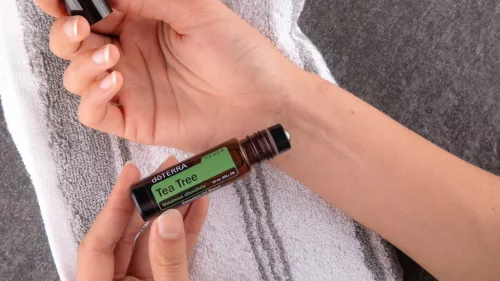 doTERRA Tea Tree (Melaleuca) - Teafa esszenciális olaj Touch (Roll on) kivitelben, 10 ml