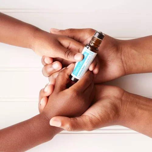 doTERRA Rescuer, nyugtató esszenciális olaj keverék Touch (Roll on) kivitelben, 10 ml