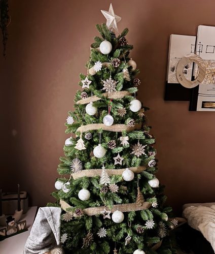 MULTIPINE Valósághű extradús műfenyő, 2D + 3D tűlevelű, beépített LED világítással, 210 cm (KMF 6/210)